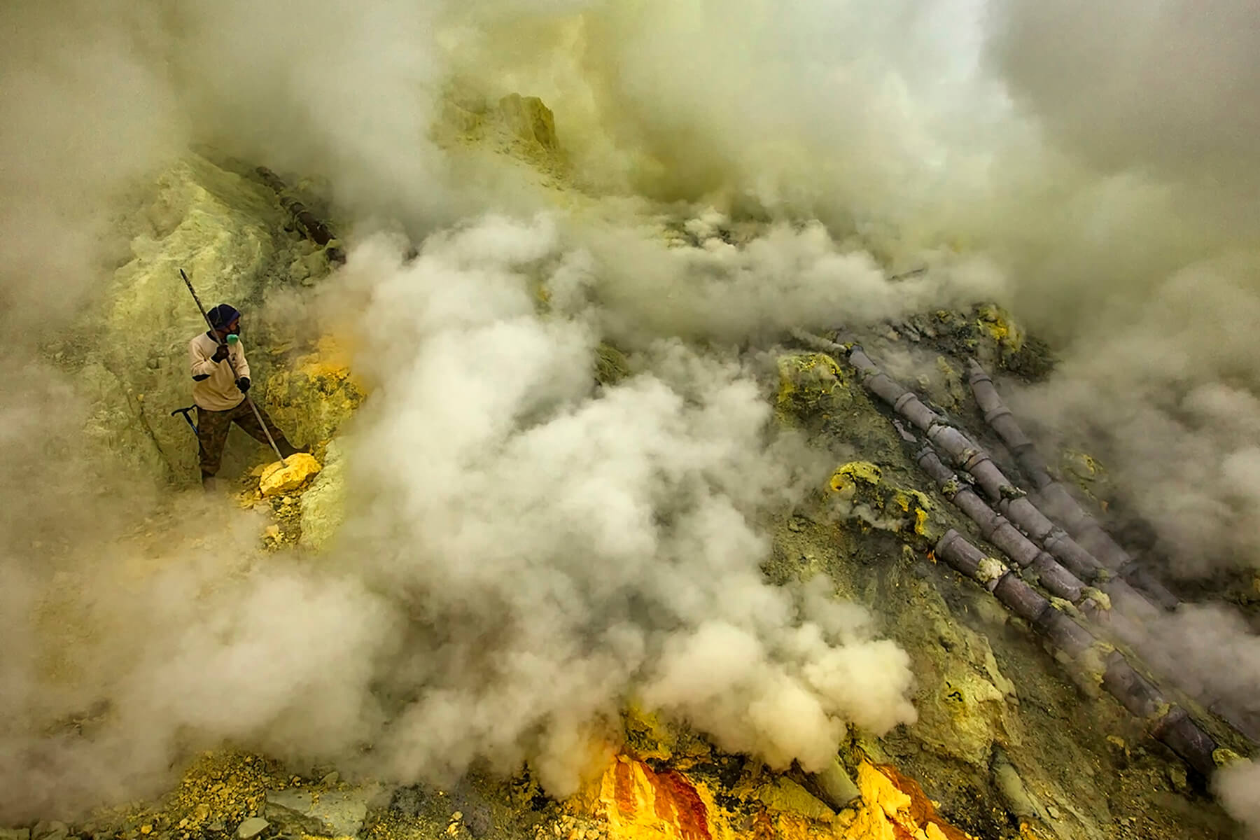Sulphur Miners in Ijen Crater