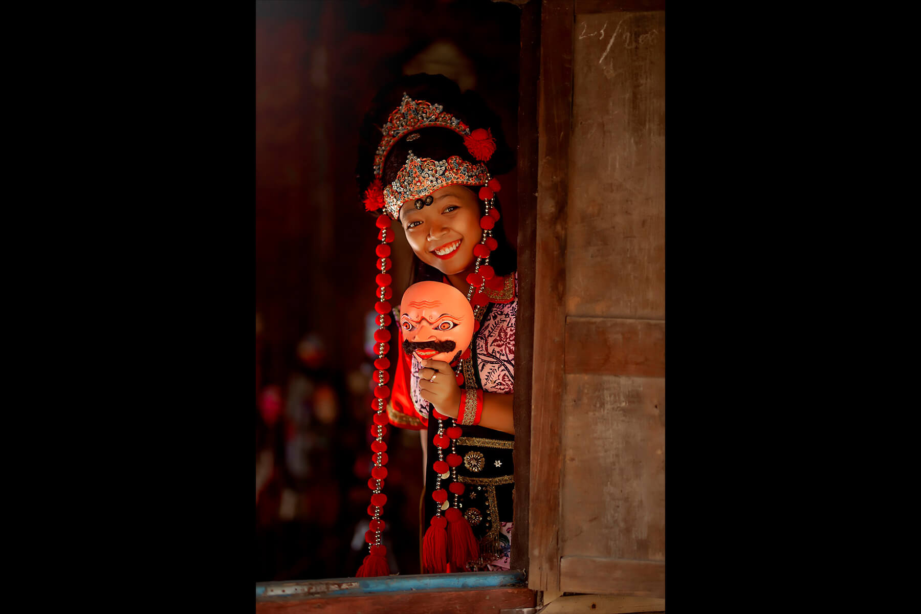 The mask dancer